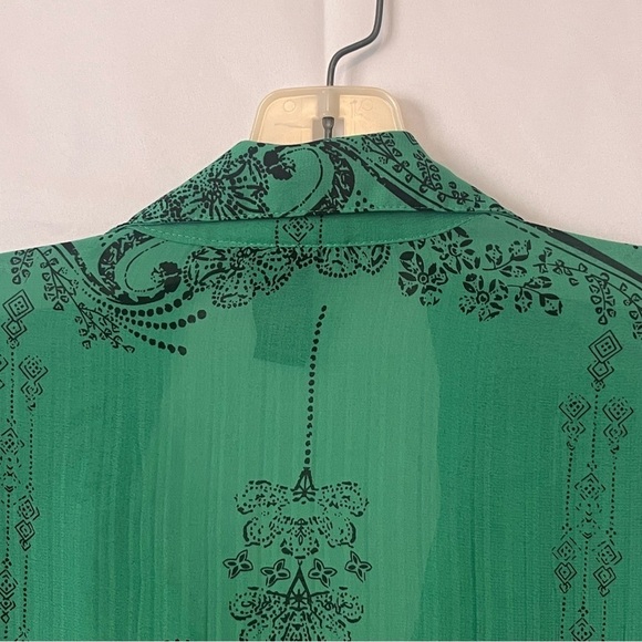 LANE BYRANT, Plus Size, Button Up, Green and Black, Shirt. Size 26/28 - Picture 6 of 13